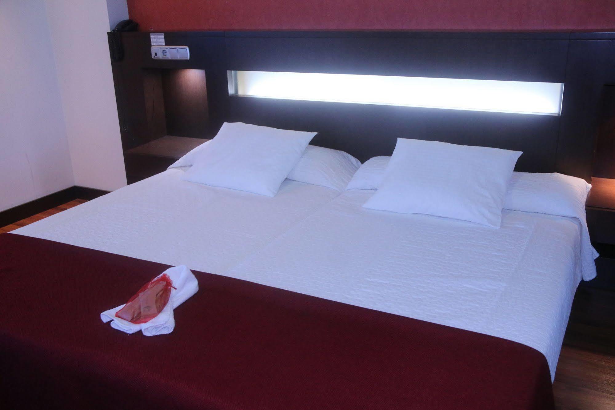Hotel La Cantuena (Adults Only) 후엔라블라다 외부 사진